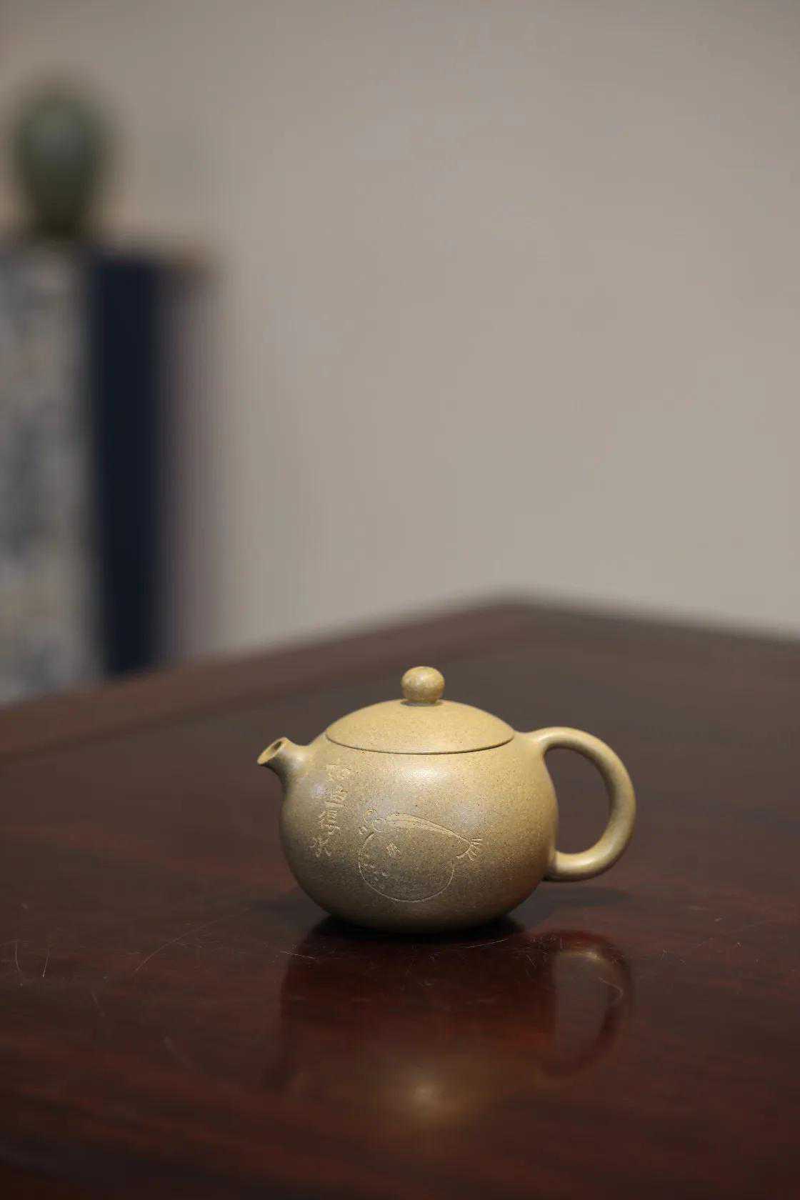 紫砂泥料制作过程中的掺砂、调砂、抽砂工艺解析