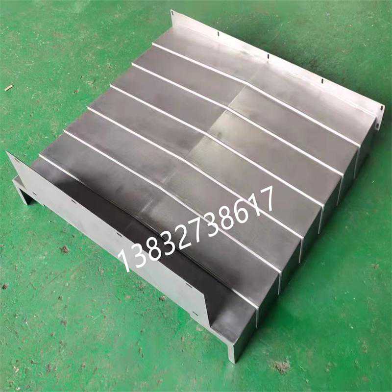 第二套房子简欧复式，硬装刚完，有些富丽堂皇