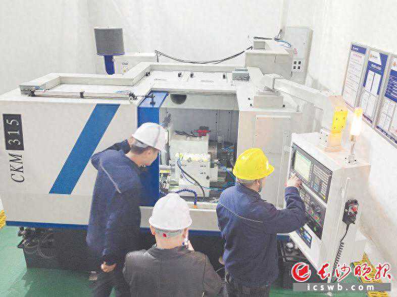 高创海捷发布超精密数控外圆磨床新产品，可实现进口替代